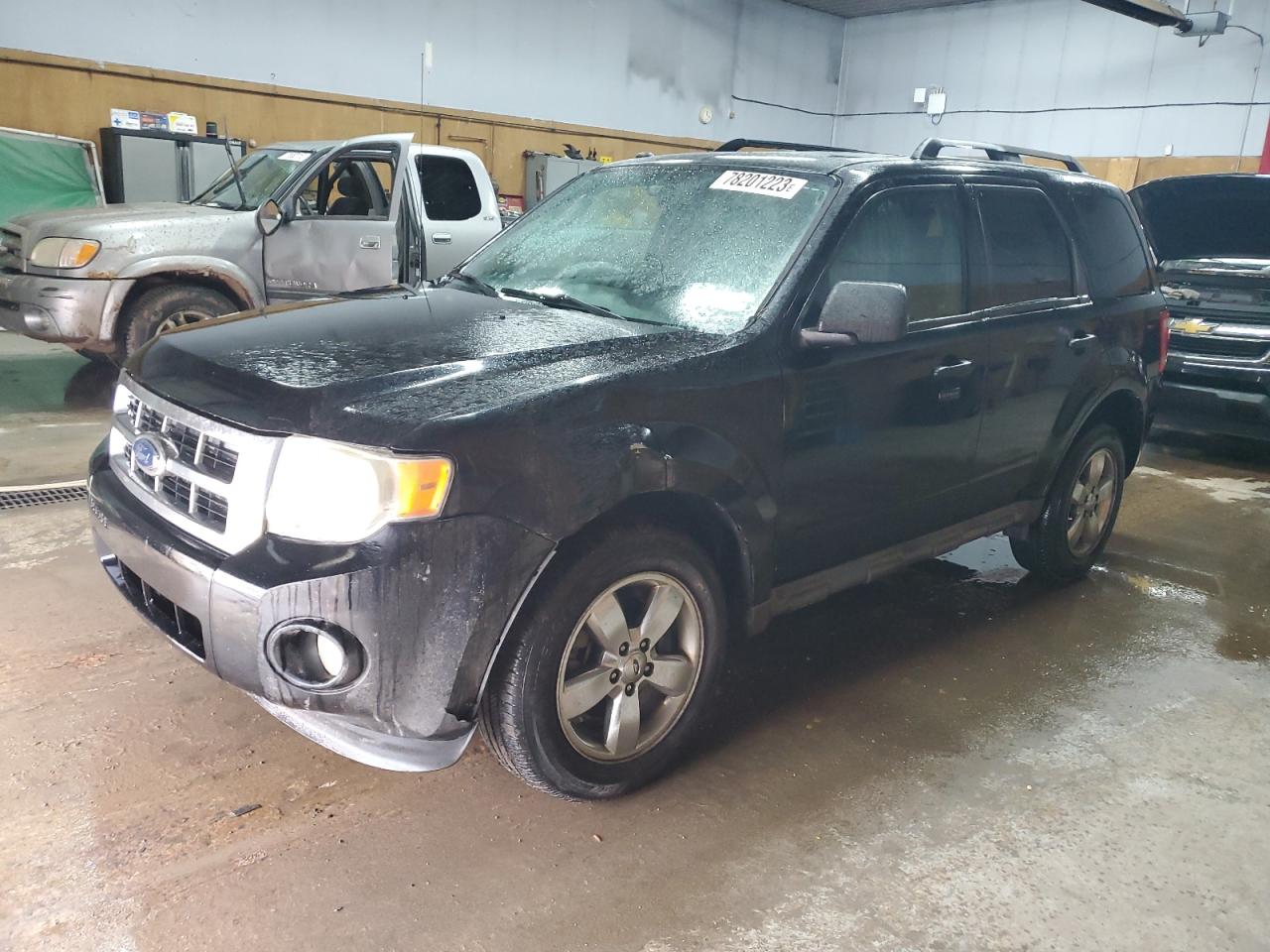 Image 1 of 2009 FORD ESCAPE XLT 2009 with VIN 1FMCU03G09KB11378