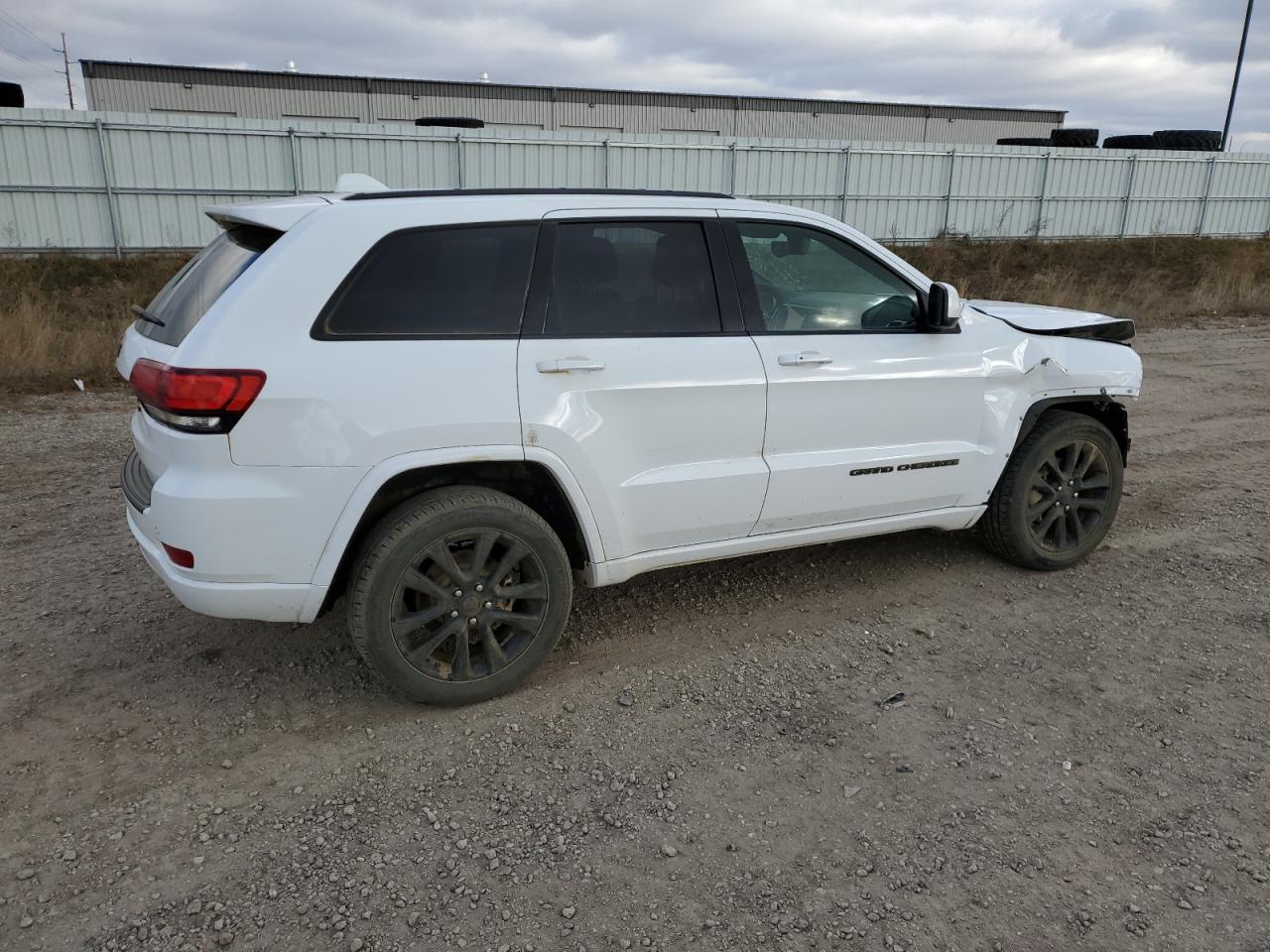 Obraz 3 z 2020 JEEP GRAND CHEROKEE LAREDO 2020 z VIN 1C4RJFAG5LC207943