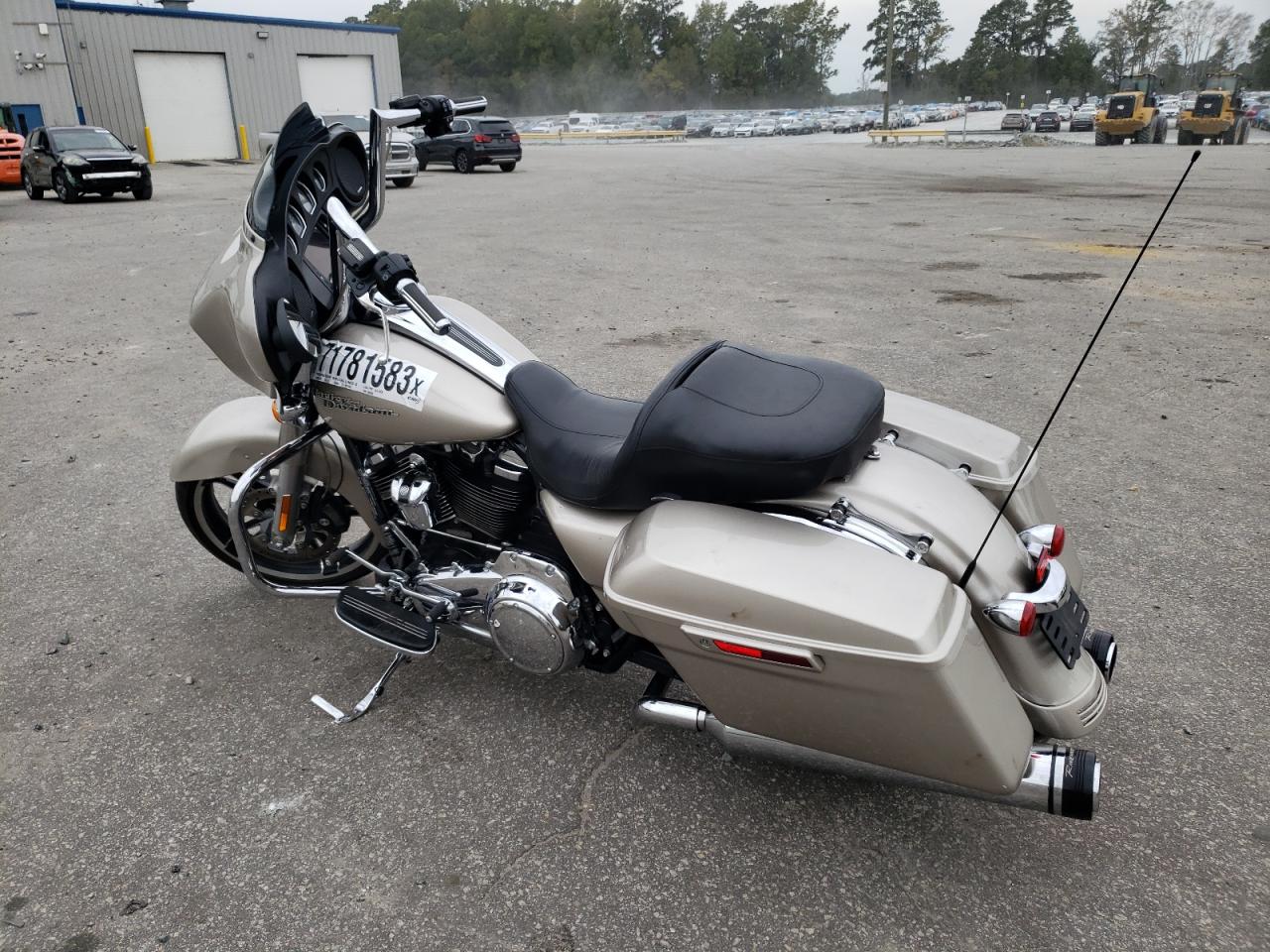 Изображение 3 2018 HARLEY-DAVIDSON FLHX STREET GLIDE 2018 с VIN 1HD1KBC17JB669000