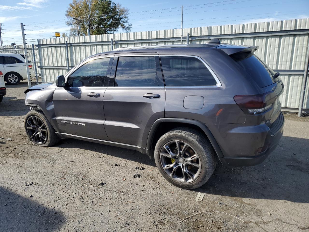 Изображение 2 2017 JEEP GRAND CHEROKEE LAREDO 2017 с VIN 1C4RJFAG4HC706515