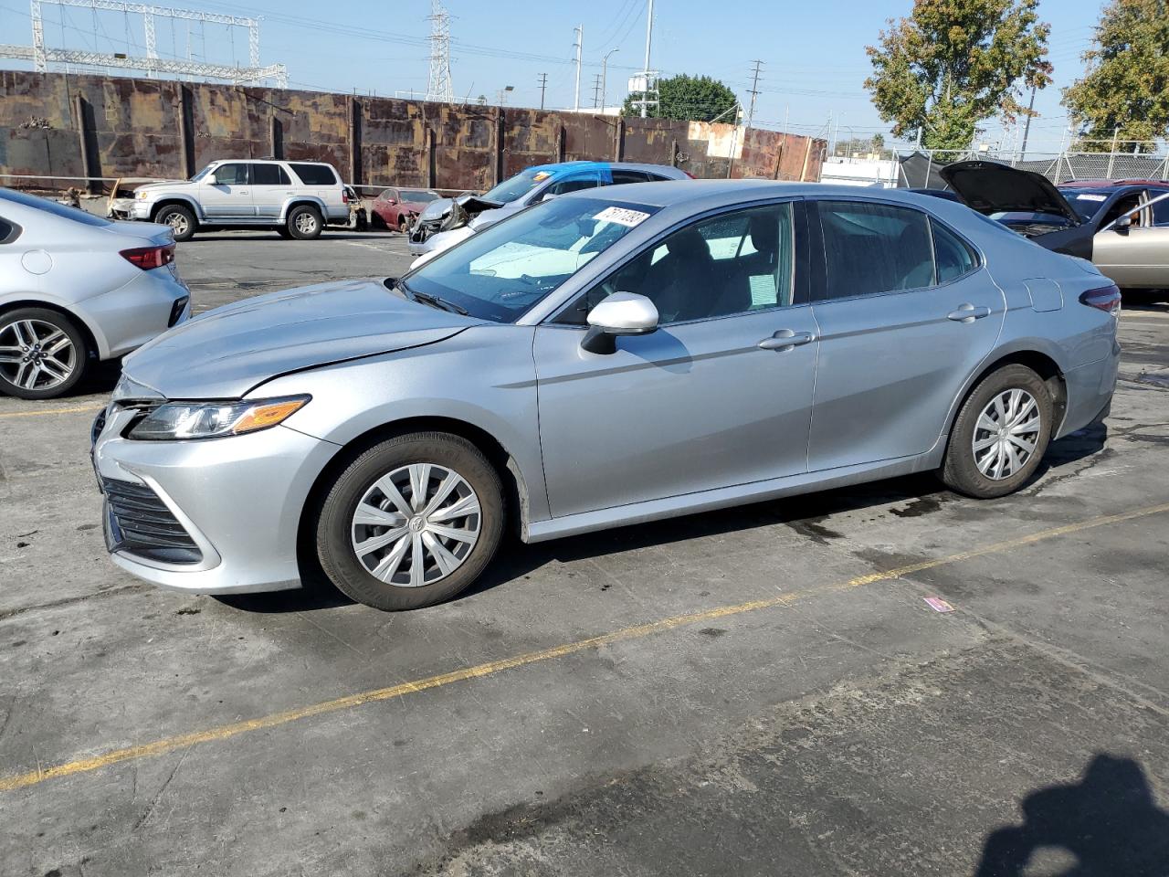 Изображение 1 2022 TOYOTA CAMRY LE 2022 с VIN 4T1C31AK9NU576238