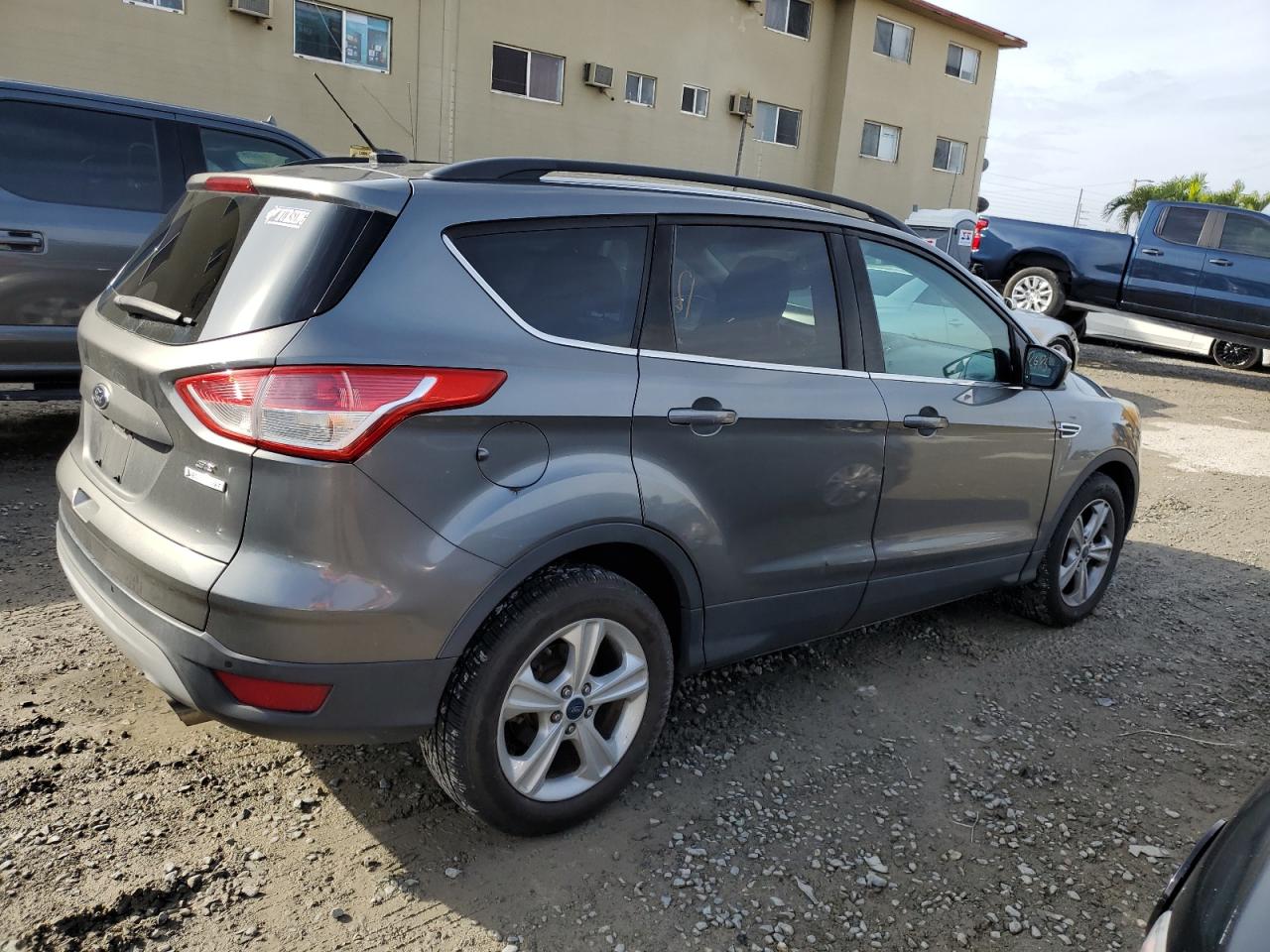 Image 3 of 2014 FORD ESCAPE SE 2014 with VIN 1FMCU0GX1EUD14191
