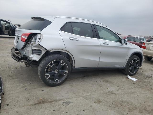 Image 3 of 2019 MERCEDES-BENZ GLA 250 2019 with VIN WDCTG4EB4KU014239