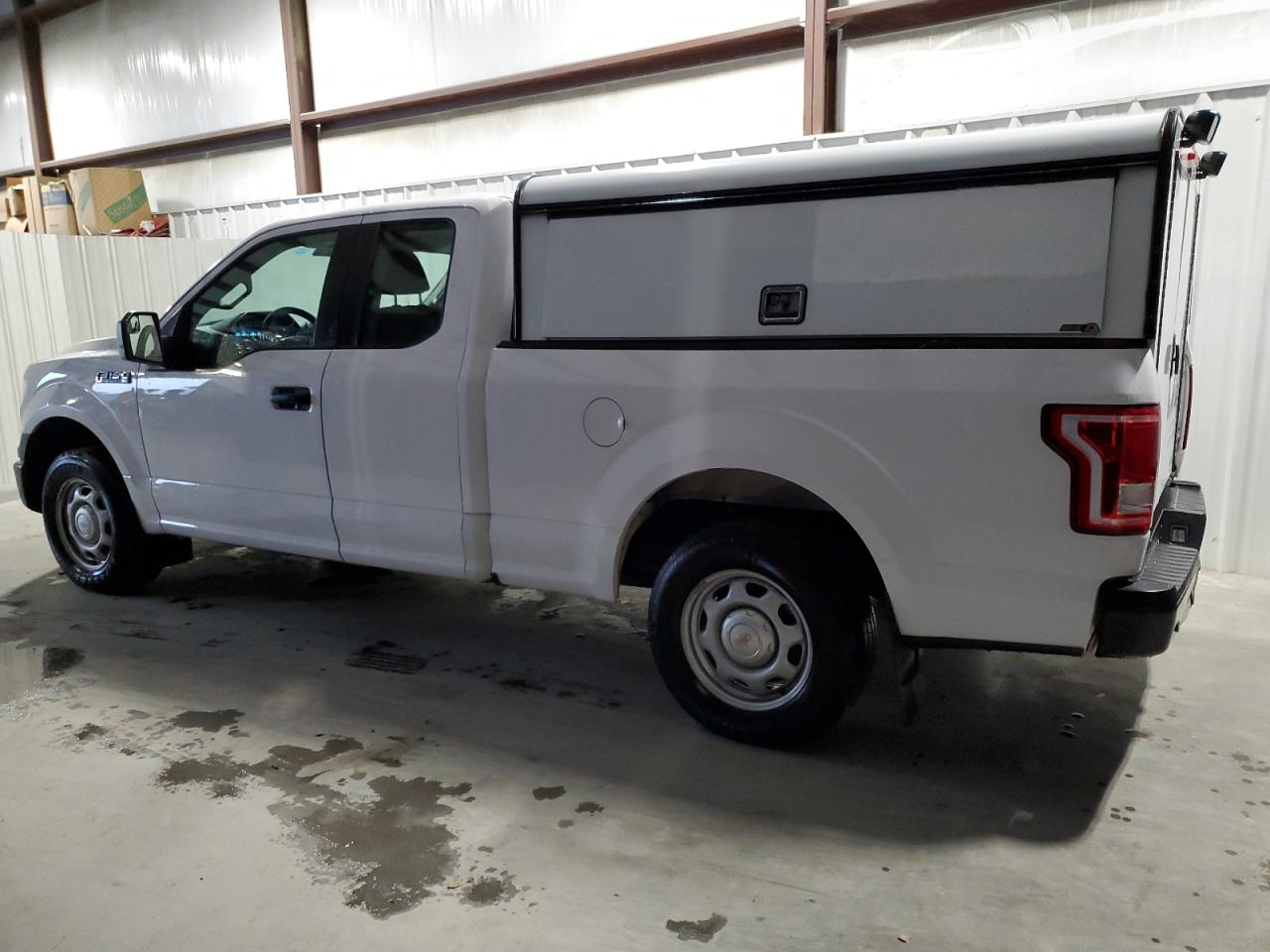 Obraz 2 z 2017 FORD F150 SUPER CAB 2017 z VIN 1FTEX1C8XHKE23855