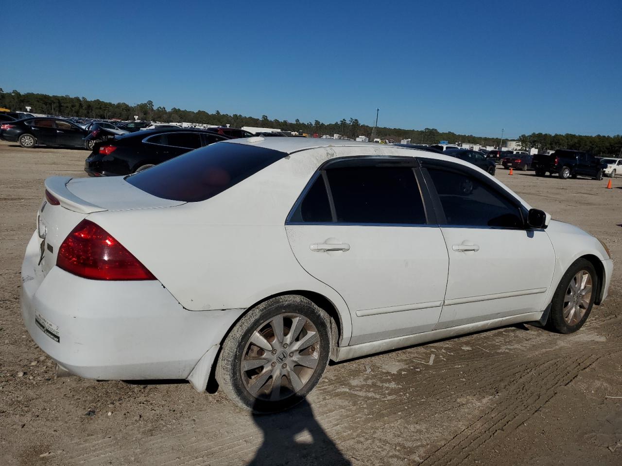 Изображение 3 2007 HONDA ACCORD EX 2007 с VIN 1HGCM66867A052529