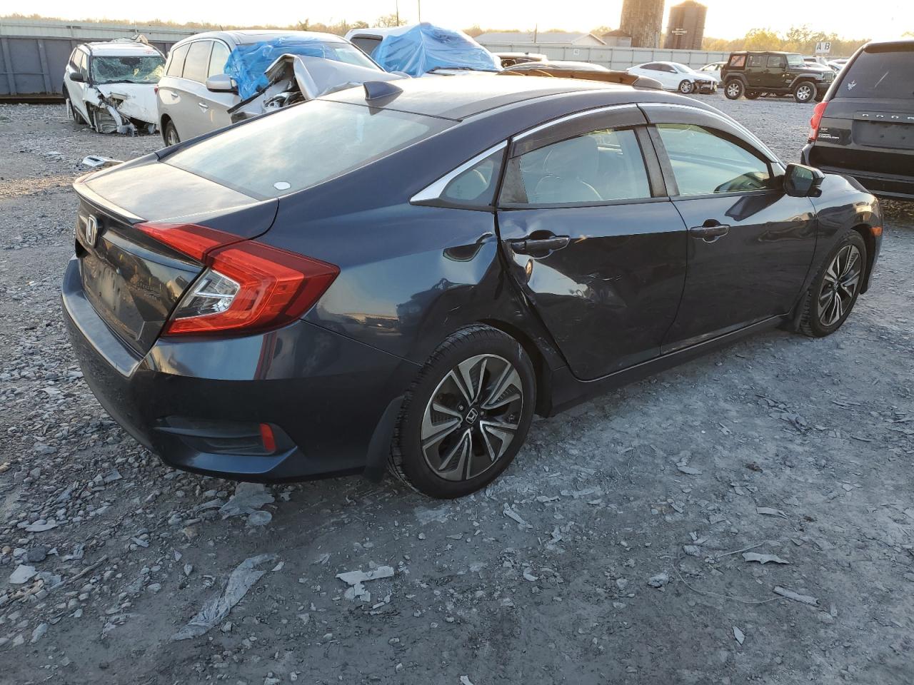 Изображение 3 2016 HONDA CIVIC EXL 2016 с VIN 19XFC1F78GE018890