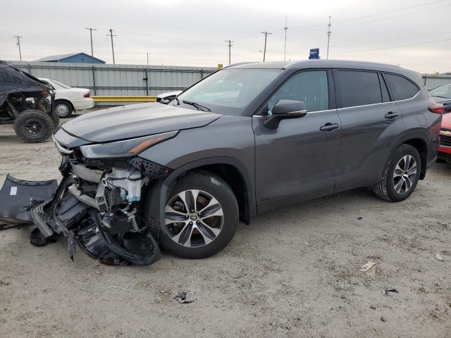 Image 1 of 2022 TOYOTA HIGHLANDER HYBRID XLE 2022 with VIN 5TDGBRCH3NS557777