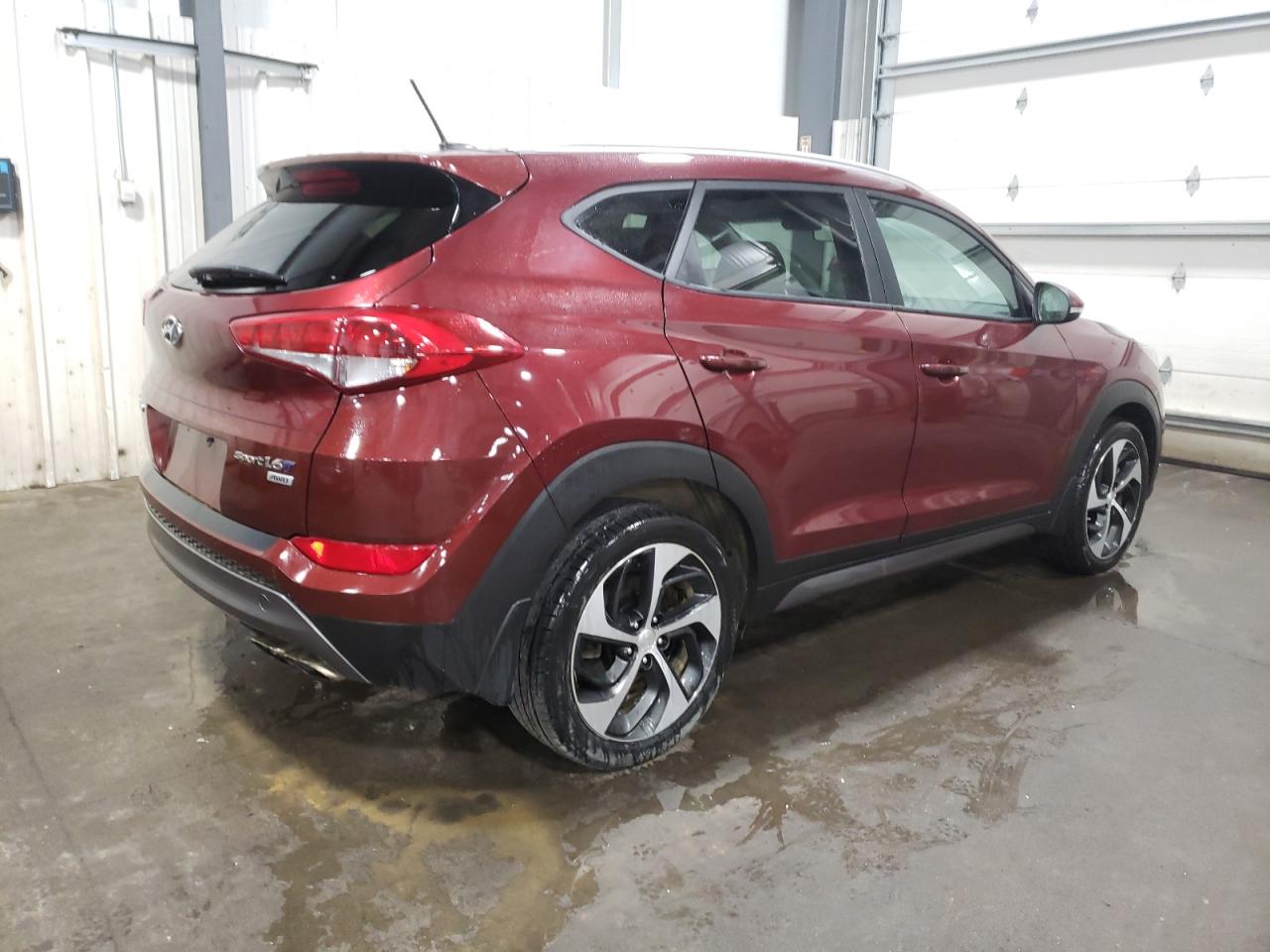 Image 3 of 2016 HYUNDAI TUCSON LIMITED 2016 with VIN KM8J3CA25GU080276