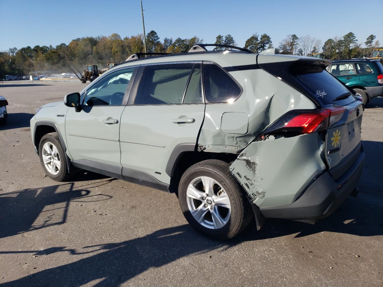 Image 2 of 2021 TOYOTA RAV4 XLE 2021 with VIN 4T3RWRFV0MU035541