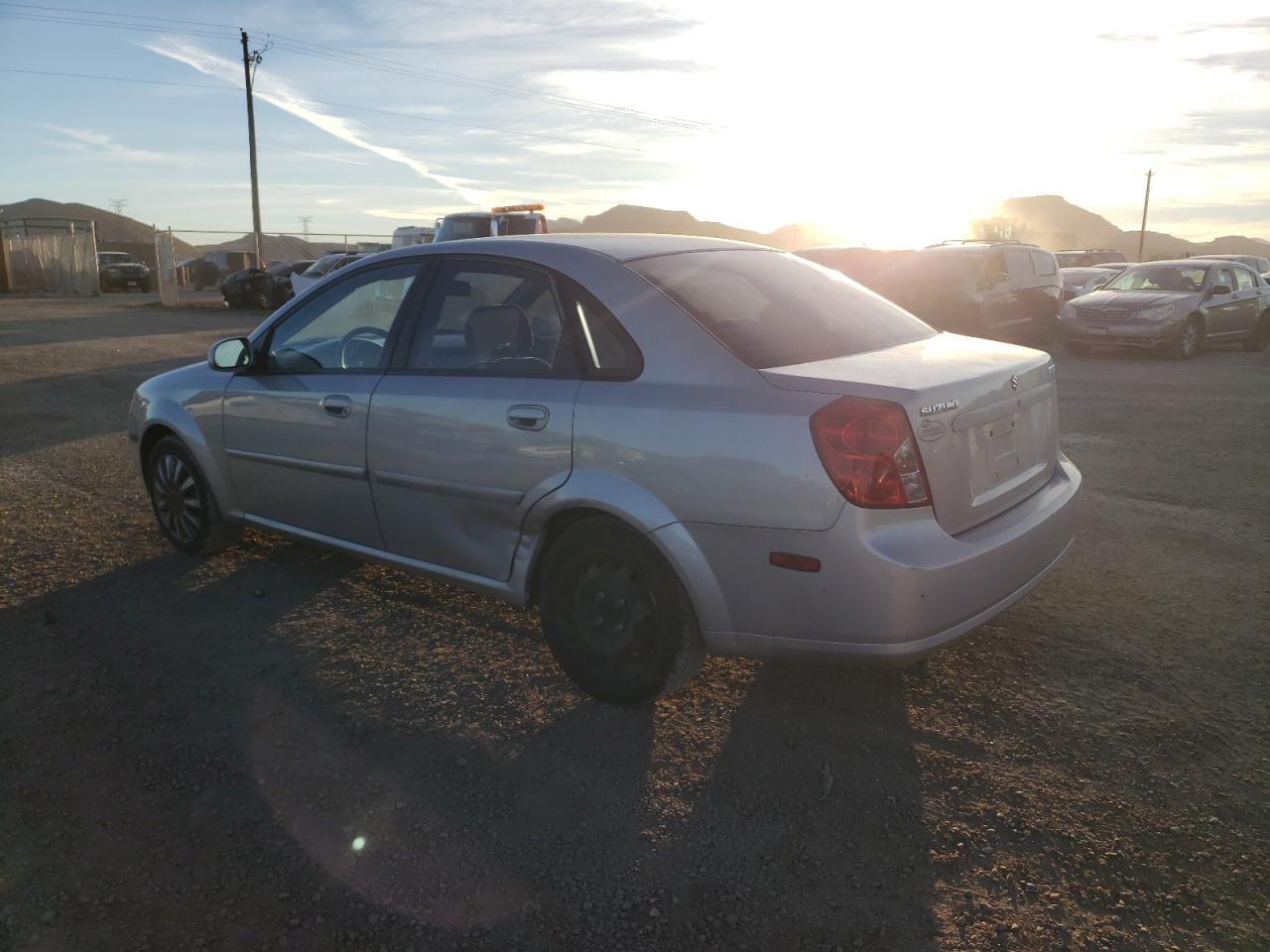 Изображение 2 2005 SUZUKI FORENZA S 2005 с VIN KL5JD56Z45K156927