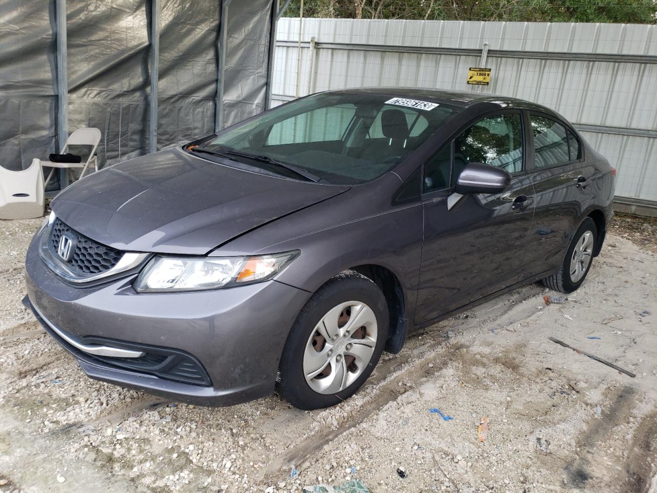 Obraz 1 z 2015 HONDA CIVIC LX 2015 z VIN 19XFB2E5XFE029350