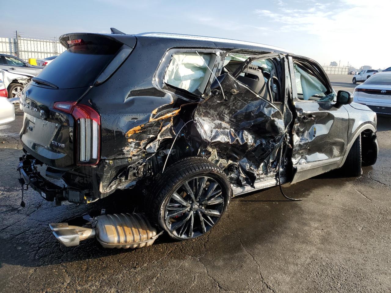 Image 3 of 2020 KIA TELLURIDE SX 2020 with VIN 5XYP54HC1LG055920