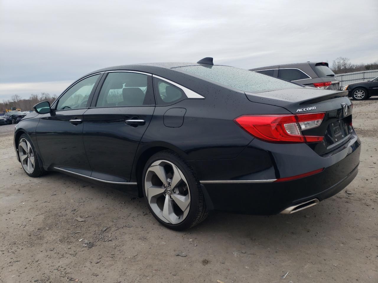 Изображение 2 2018 HONDA ACCORD TOURING 2018 с VIN 1HGCV1F93JA134962