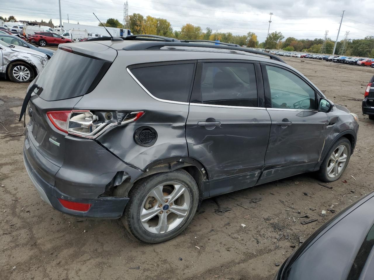 Image 3 of 2014 FORD ESCAPE SE 2014 with VIN 1FMCU0GX7EUD36762