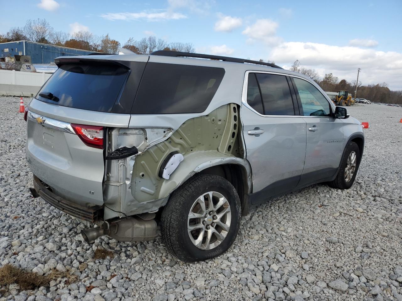 Изображение 3 2019 CHEVROLET TRAVERSE LT 2019 с VIN 1GNEVGKW1KJ212718
