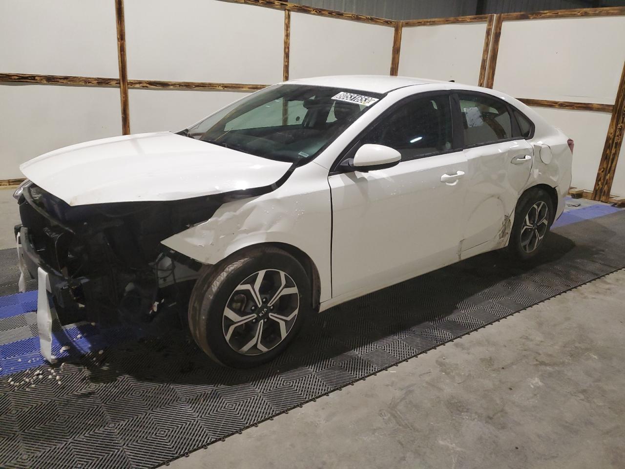 Obraz 1 z 2021 KIA FORTE FE 2021 z VIN 3KPF24AD3ME327566