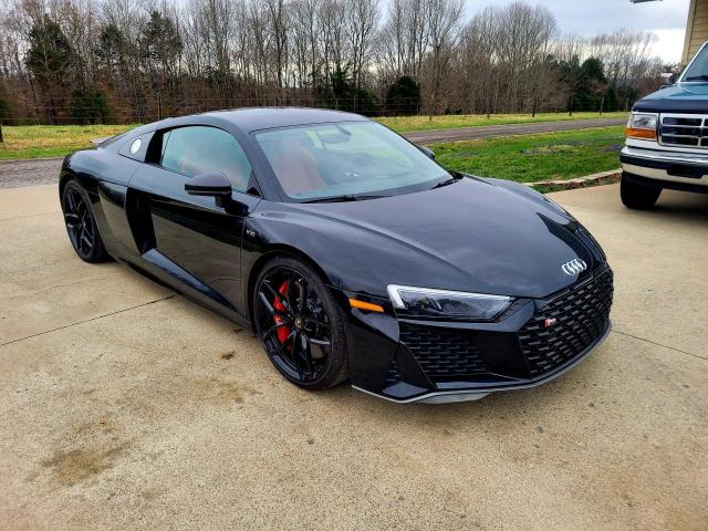 Image 1 of 2021 AUDI R8  2021 with VIN WUAKBAFX4M7901384