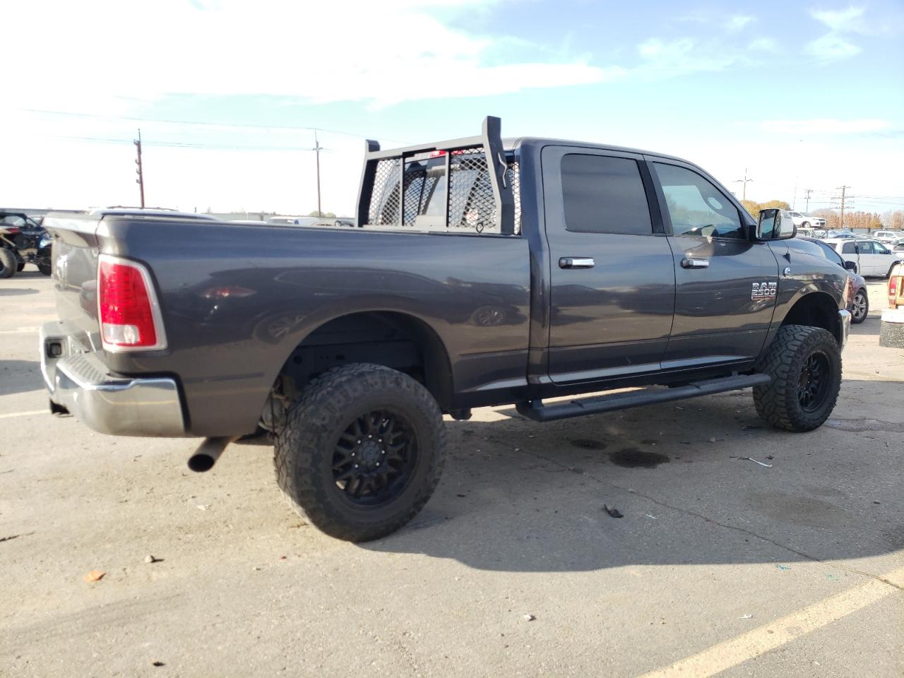 Image 3 of 2016 RAM 2500 LARAMIE 2016 with VIN 3C6UR5FL6GG112921