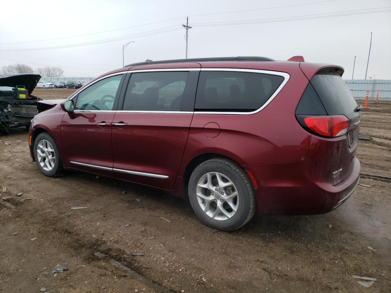 Изображение 2 2017 CHRYSLER PACIFICA TOURING L 2017 с VIN 2C4RC1BG2HR515940