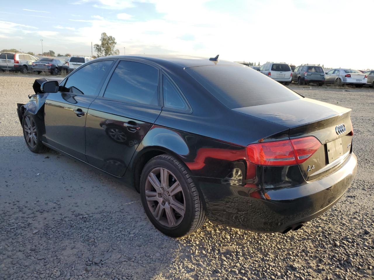 Obraz 2 z 2010 AUDI A4 PREMIUM 2010 z VIN WAUAFAFL1AN036629