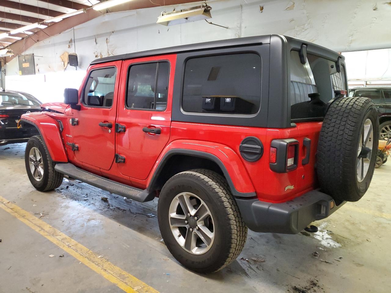 Изображение 2 2019 JEEP WRANGLER UNLIMITED SAHARA 2019 с VIN 1C4HJXEN6KW567293