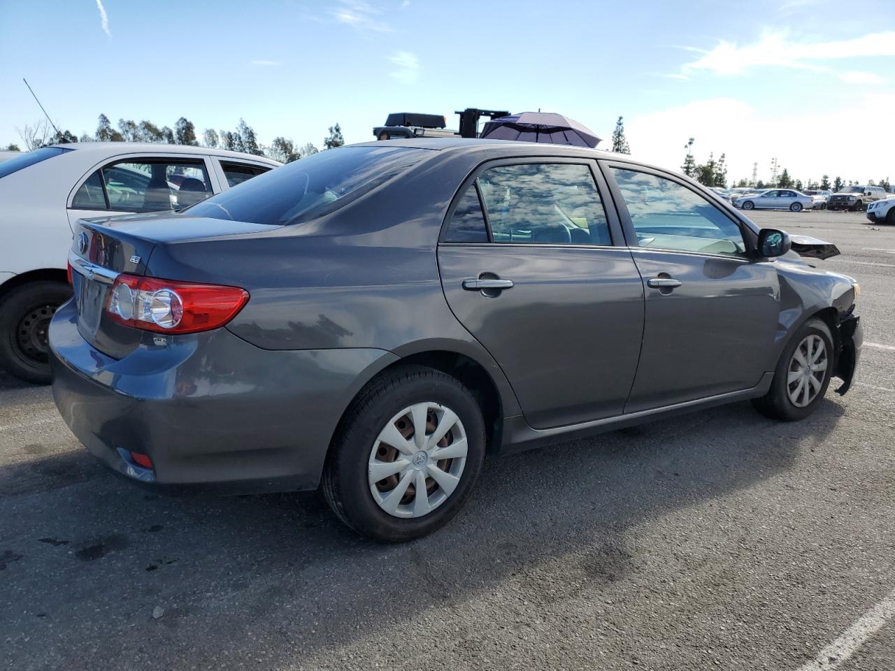 Obraz 3 z 2011 TOYOTA COROLLA BASE 2011 z VIN JTDBU4EE9BJ091243