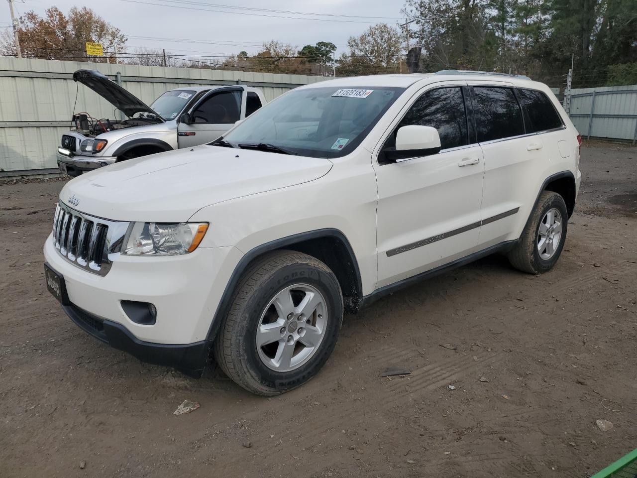 2011 JEEP GRAND CHEROKEE LAREDO 2011 image