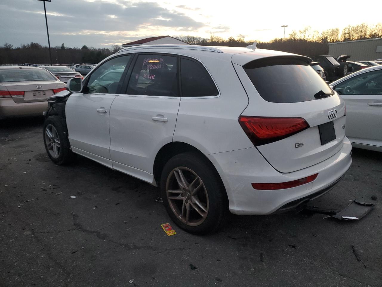 Image 2 of 2013 AUDI Q5 PREMIUM PLUS 2013 with VIN WA1DGAFP8DA048525