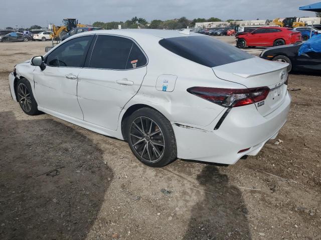 Obraz 2 z 2023 TOYOTA CAMRY SE NIGHT SHADE 2023 z VIN 4T1G11AK3PU143492