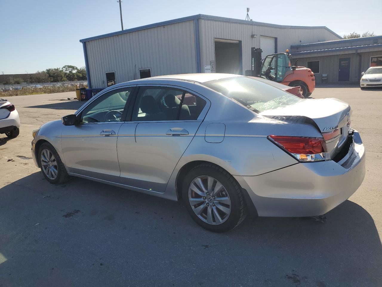 Image 2 of 2011 HONDA ACCORD EX 2011 with VIN 1HGCP2F79BA077909