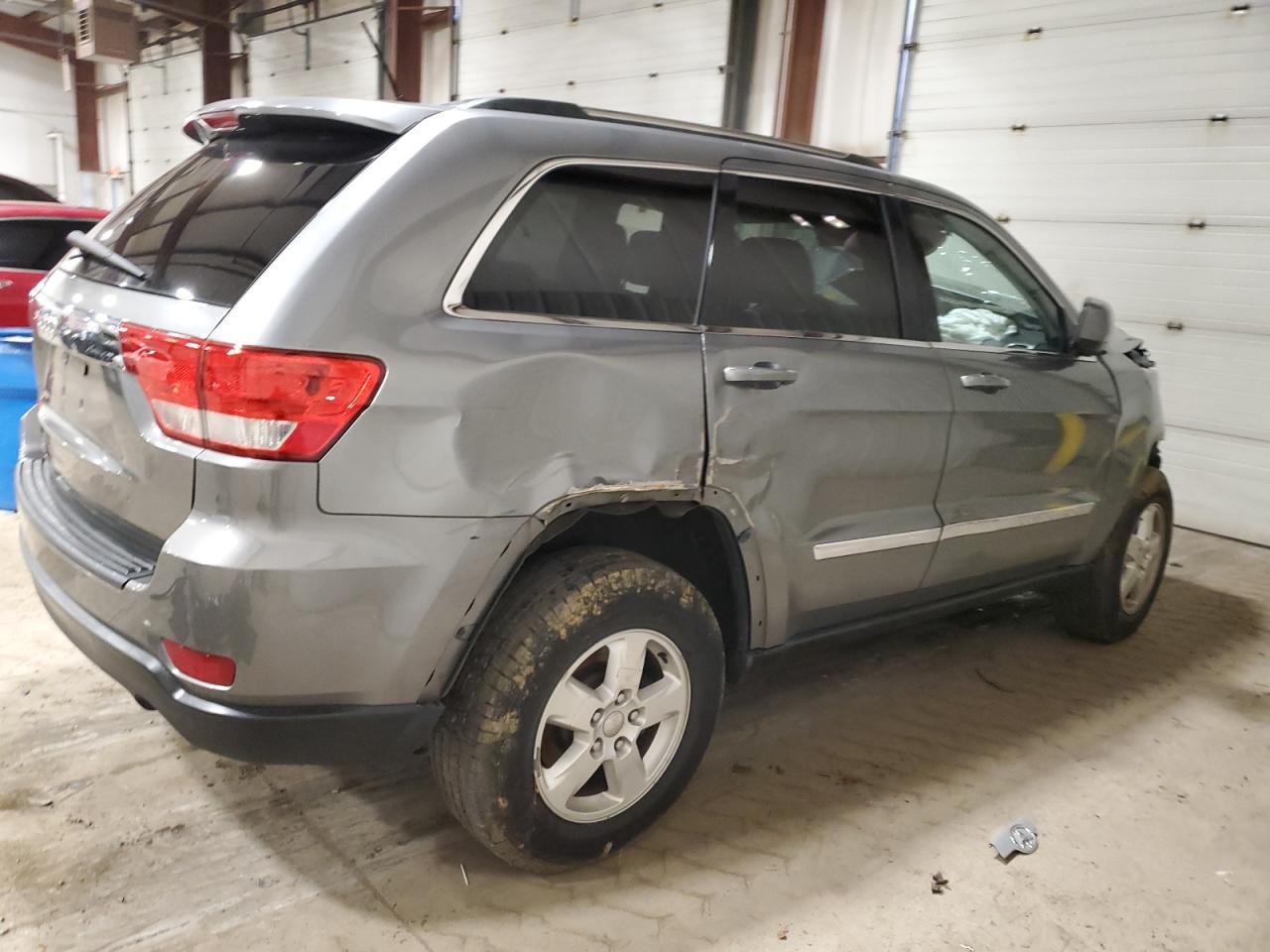 Image 3 of 2012 JEEP GRAND CHEROKEE LAREDO 2012 with VIN 1C4RJFAG9CC149822