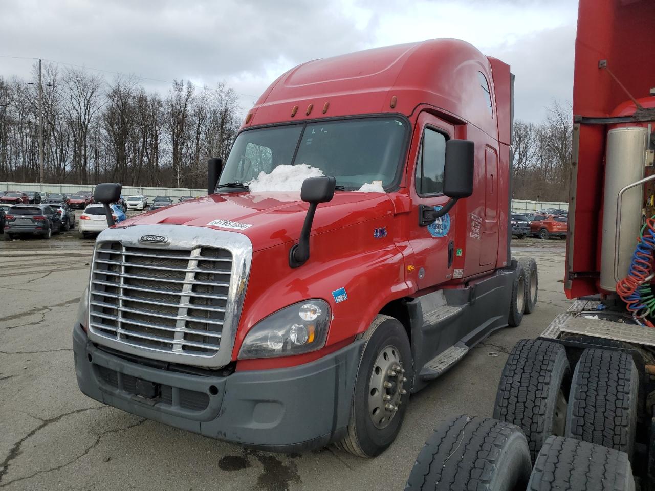 Image 2 of 2015 FREIGHTLINER CASCADIA 125  2015 with VIN 3AKJGLD5XFSFP7035