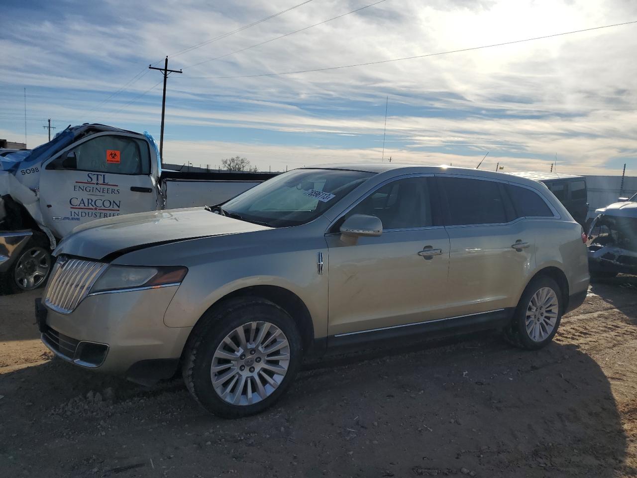 Image 1 of 2010 LINCOLN MKT  2010 with VIN 2LMHJ5FR1ABJ19386