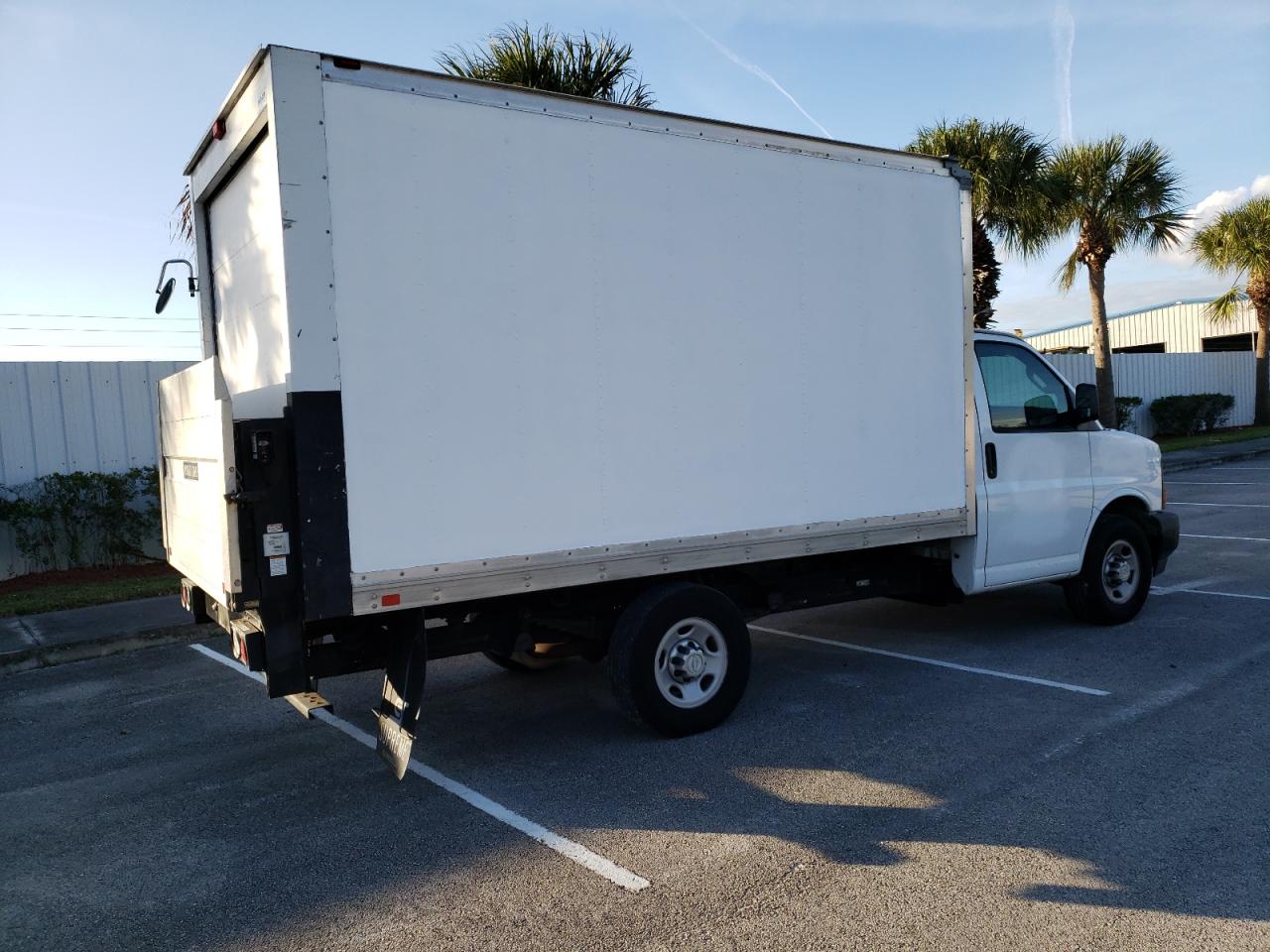 Image 3 of 2017 CHEVROLET EXPRESS G3500  2017 with VIN 1GB0GRFF5H1308612