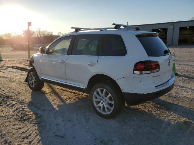 Obraz 2 z 2010 VOLKSWAGEN TOUAREG TDI 2010 z VIN WVGFK7A96AD003680