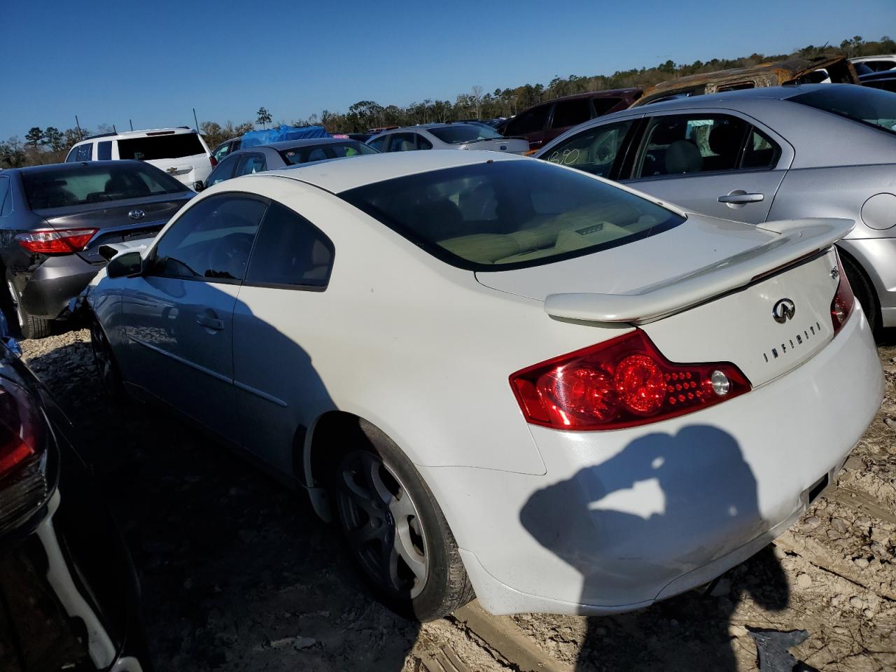 Image 2 of 2005 INFINITI G35  2005 with VIN JNKCV54E35M413983