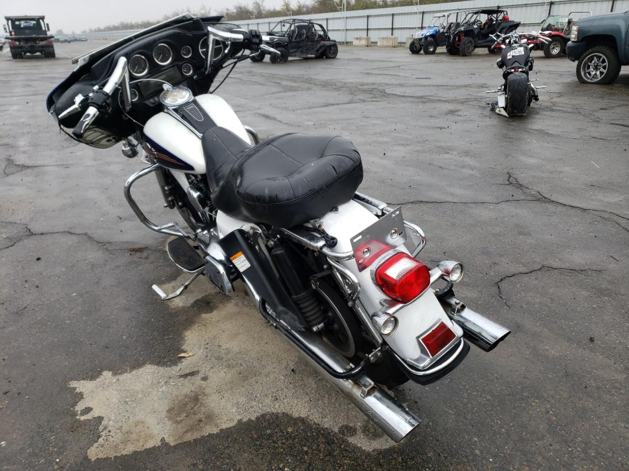 Image 3 of 2007 HARLEY-DAVIDSON FLHTCUI  2007 with VIN 1HD1FC4337Y634700