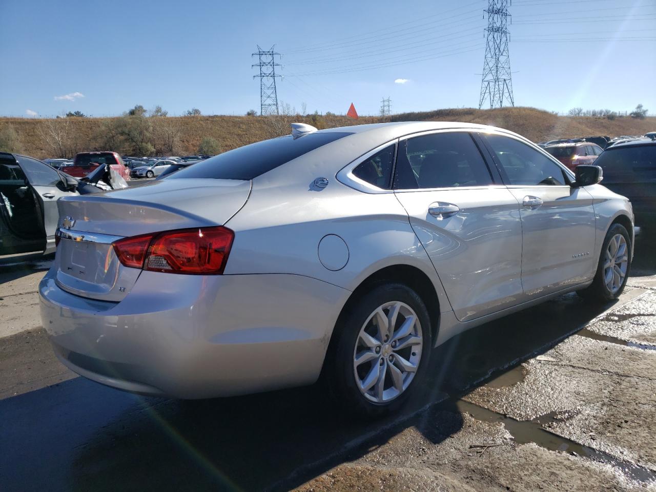 Image 3 of 2018 CHEVROLET IMPALA LT 2018 with VIN 2G1105S32J9109407