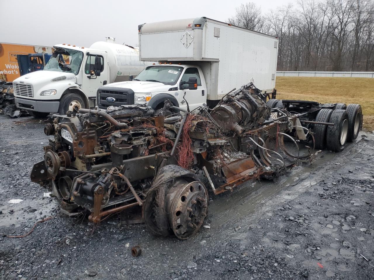 Image 2 of 2019 KENWORTH CONSTRUCTION T680 2019 with VIN 1XKYD49X1KJ241159