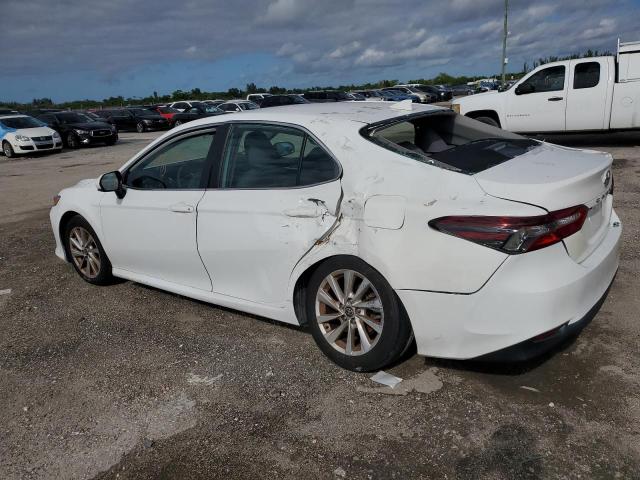 Image 2 of 2021 TOYOTA CAMRY LE 2021 with VIN 4T1C11AK4MU584428
