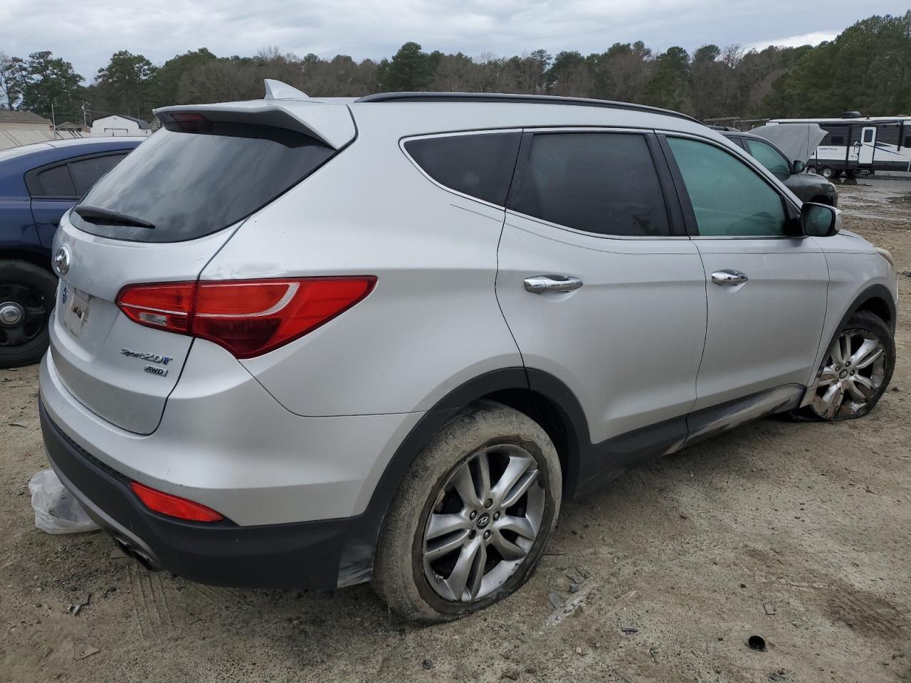 Image 3 of 2013 HYUNDAI SANTA FE SPORT  2013 with VIN 5XYZUDLA7DG010953