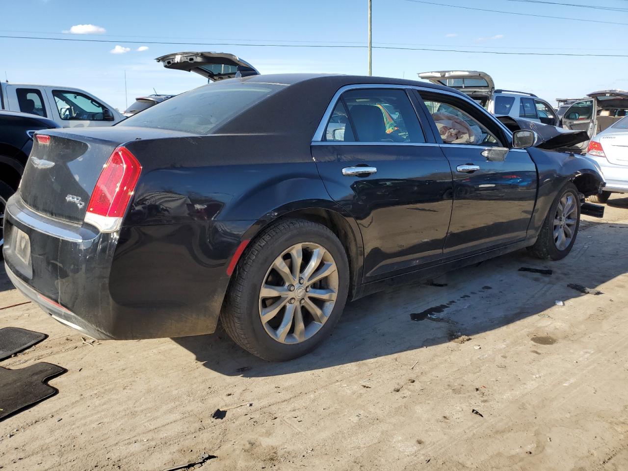 Изображение 3 2016 CHRYSLER 300C  2016 с VIN 2C3CCAKG9GH344117