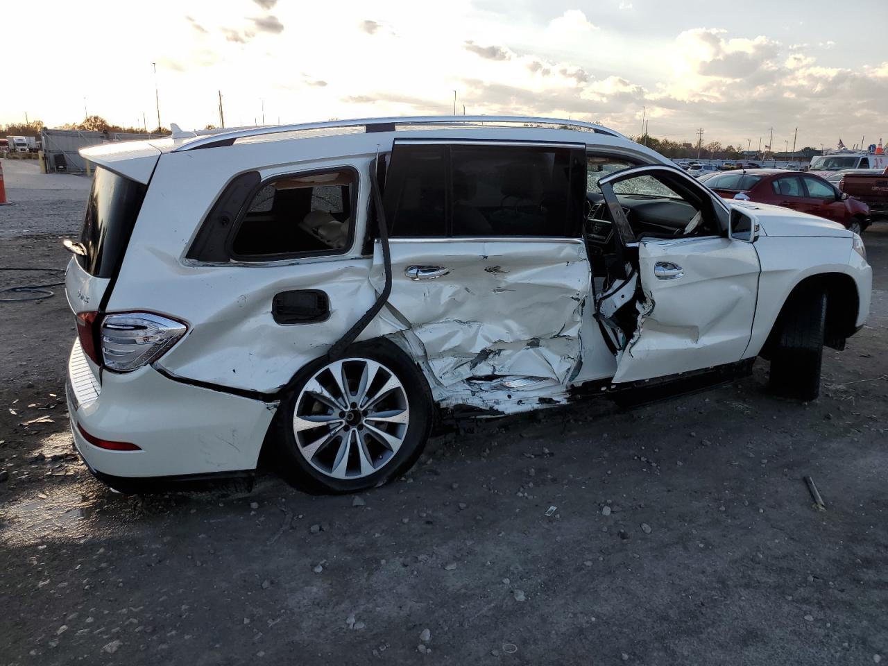 Image 3 of 2015 MERCEDES-BENZ GL 450 4MATIC 2015 with VIN 4JGDF6EE1FA593955