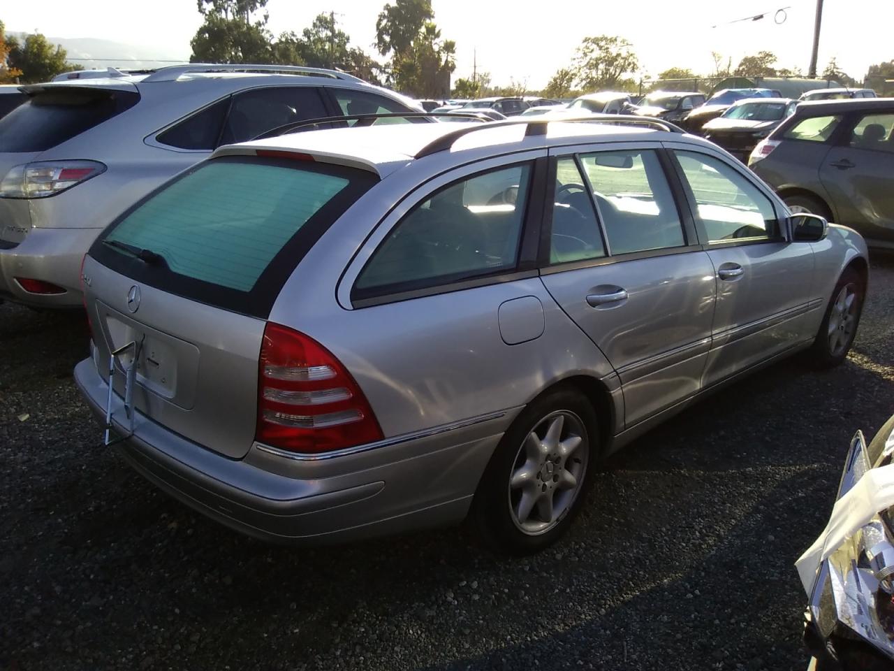 Obraz 3 z 2004 MERCEDES-BENZ C 240 SPORTWAGON 2004 z VIN WDBRH61J64F451168
