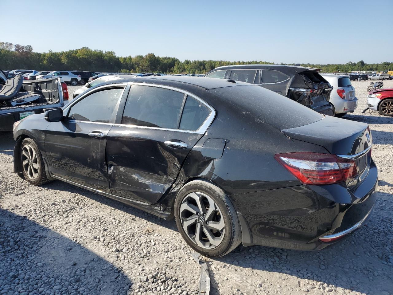 Изображение 2 2017 HONDA ACCORD EX 2017 с VIN 1HGCR2F78HA200649