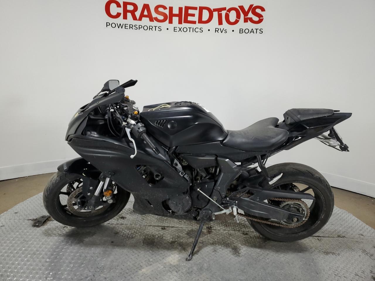 Изображение 3 2022 YAMAHA YZFR7  2022 с VIN JYARM38E7NA000720