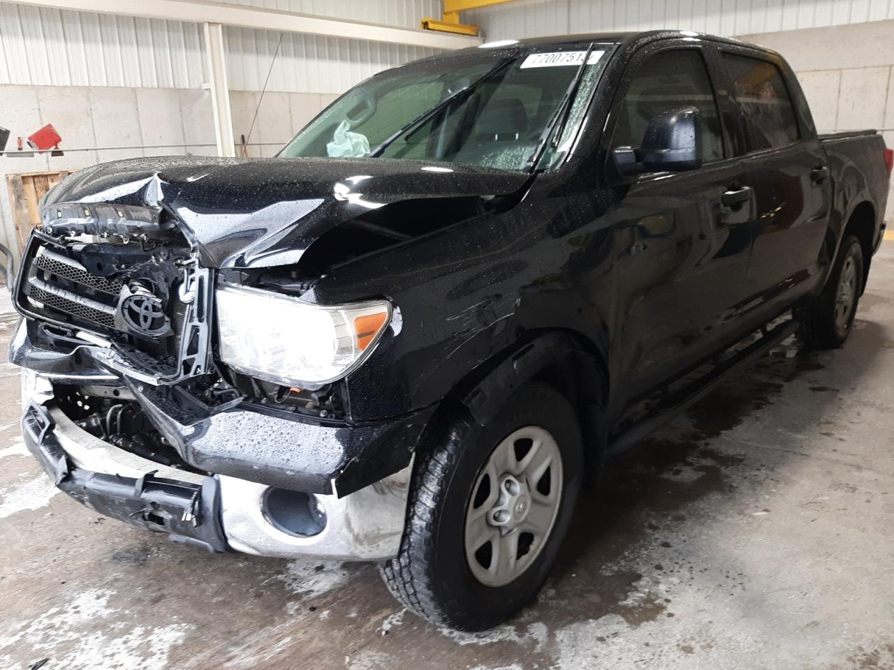 Image 1 of 2013 TOYOTA TUNDRA CREWMAX SR5 2013 with VIN 5TFDW5F19DX302431