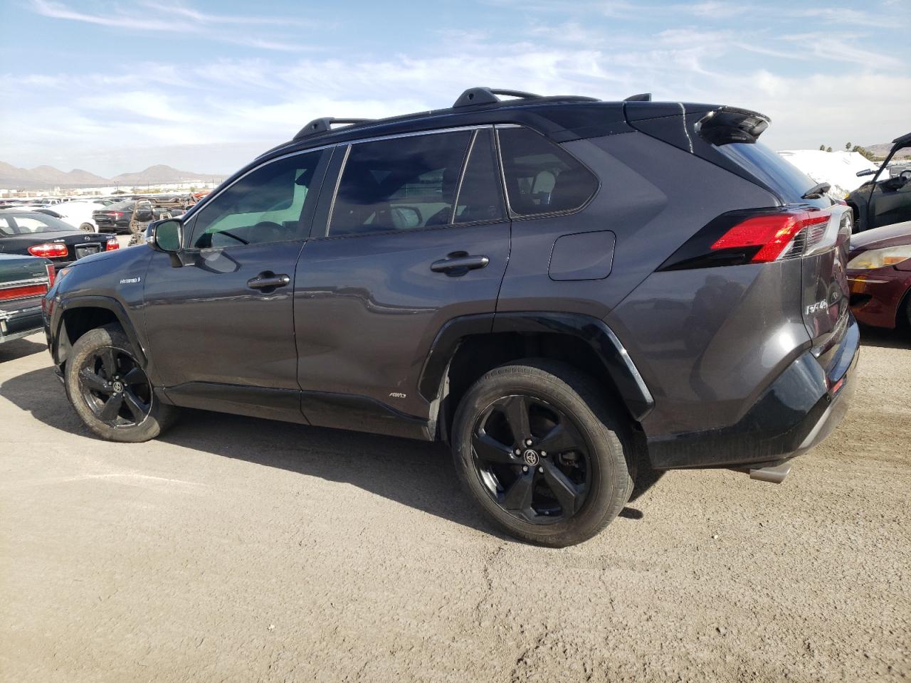 Obraz 2 z 2021 TOYOTA RAV4 XSE 2021 z VIN JTME6RFV9MJ007220