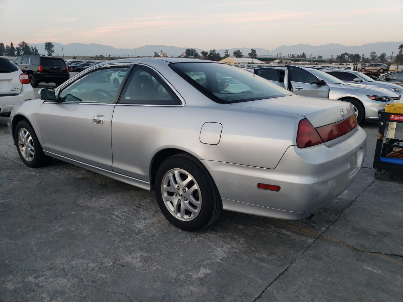 Изображение 2 2002 HONDA ACCORD EX 2002 с VIN 1HGCG22572A027353