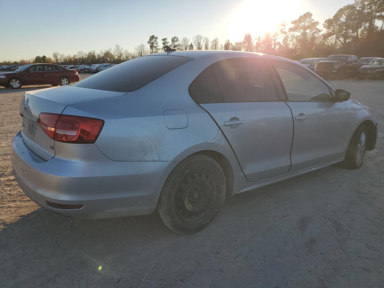 Image 3 of 2015 VOLKSWAGEN JETTA SE 2015 with VIN 3VWD17AJ0FM265373